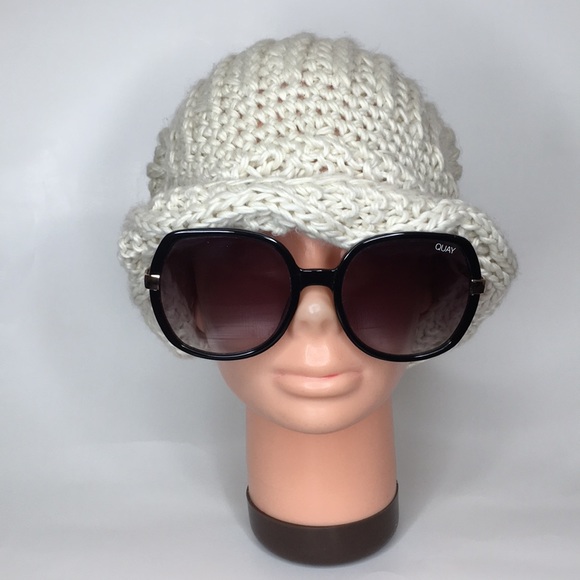 River Island Chunky Beany Pom Pom Hat Fall Winter - Picture 5 of 11